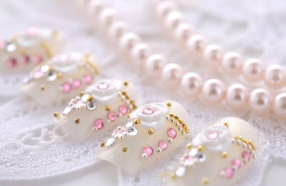 木津川市のサロンはジェルネイルが初めての方に最適なメニューがございます