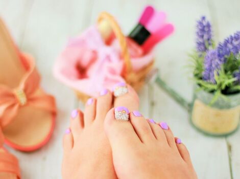 フットネイルも丁寧